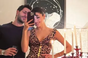 Yeni ili sevgilisi ilə qarşıladı