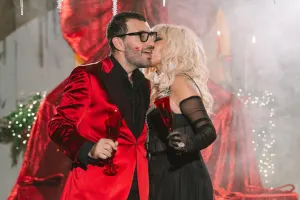 Elnur onlarla fotosessiya etdirdi