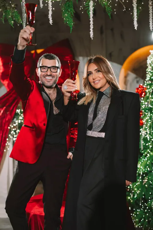 Elnur onlarla fotosessiya etdirdi
