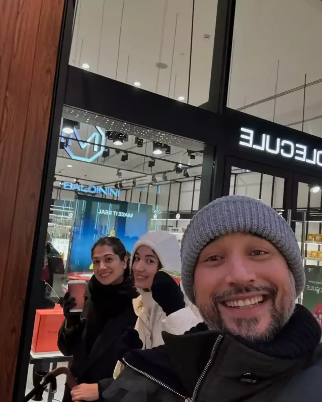İlhan Mansız azərbaycanlı xanımı ilə…