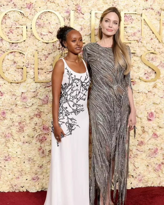 Ancelina qızı ilə ödül gecəsində