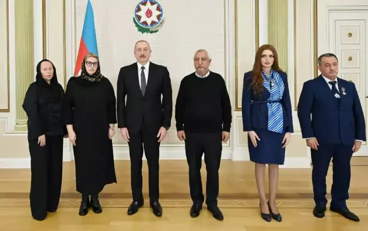 Prezident onlarla görüşdü... - Fotolar