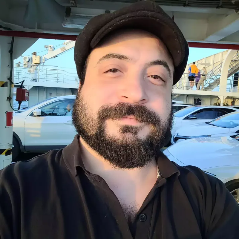 Atatürkün anasını təhqir edən şəxs saxlanıldı