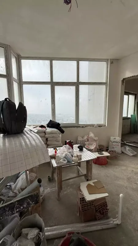 Müğənninin əri rejissoru aldadıb 25 minini aldı - Fotolar