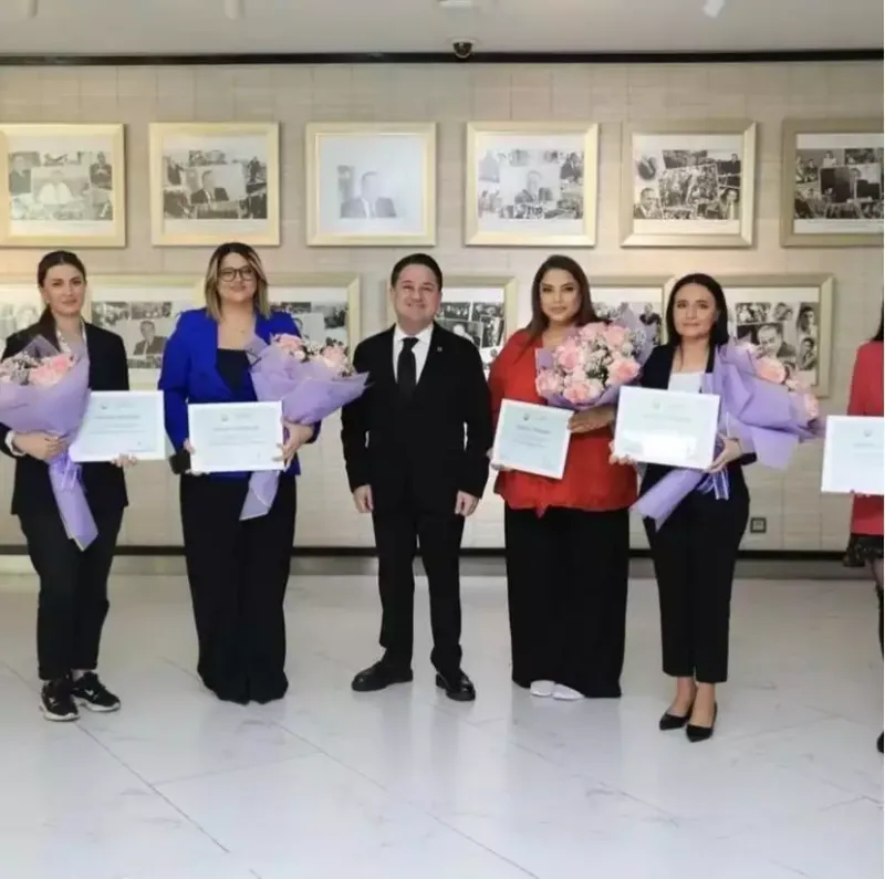 Prezident Aytən Səfərovanı təltif etdi