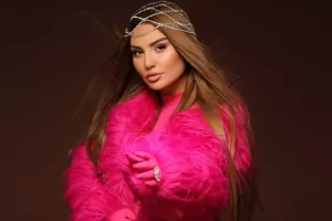 Şəbnəmdən çəhrayı “look”