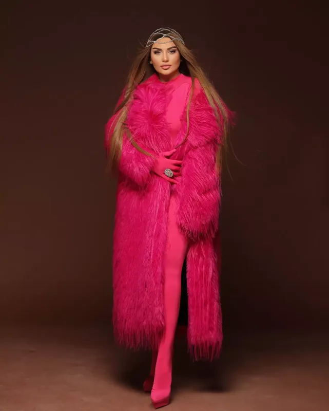 Şəbnəmdən çəhrayı “look”