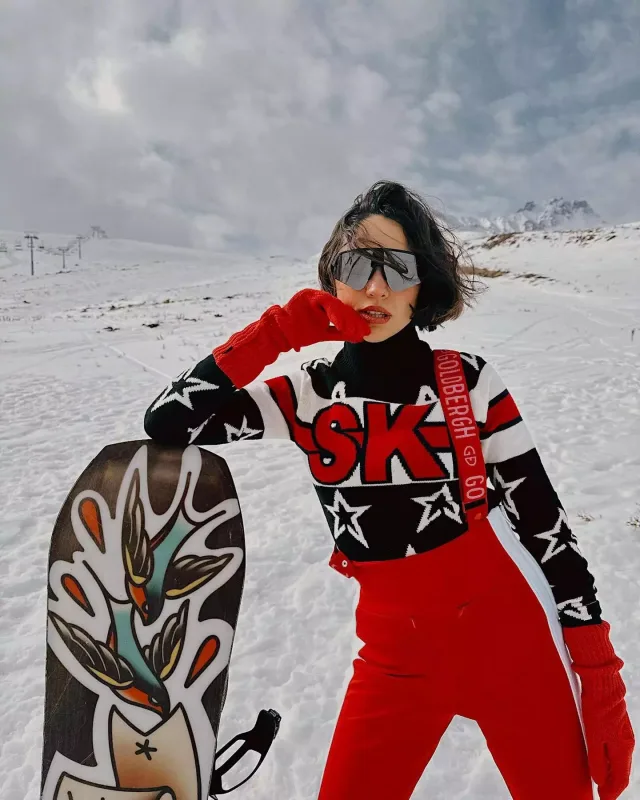 Zeyneplə sevgilisinin qış tətili