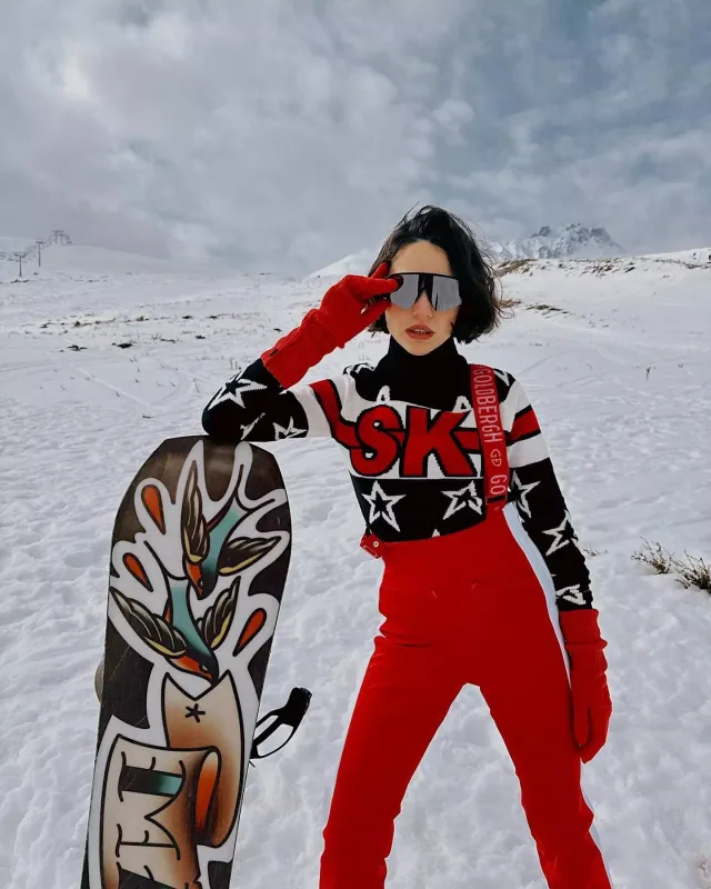 Zeyneplə sevgilisinin qış tətili