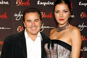 Məşhur modelin döşləri çürüdü