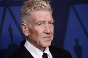 Devid Linç vəfat etdi