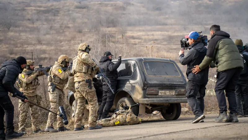 “44”ün çəkilişləri gedir - Fotolar