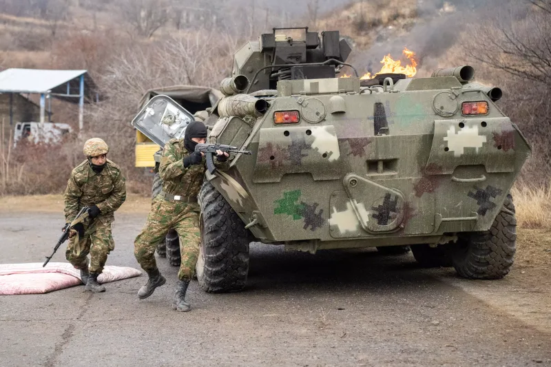 “44”ün çəkilişləri gedir - Fotolar