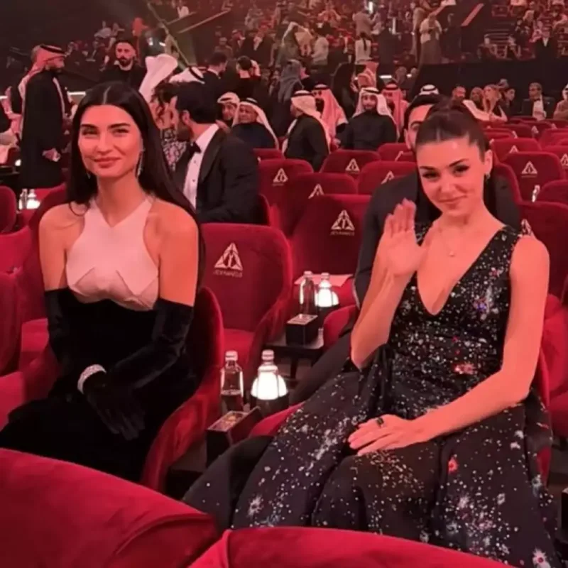 Türk məşhurlar “Joy Awards”da