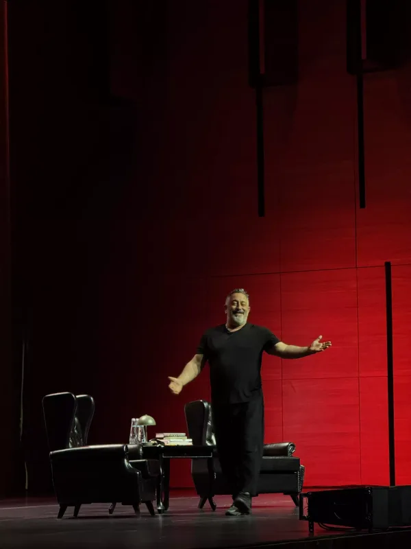 Cem Yılmazın Bakı konsertləri anşlaqla keçdi