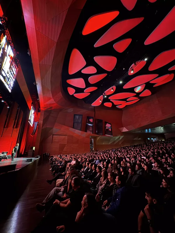 Cem Yılmazın Bakı konsertləri anşlaqla keçdi