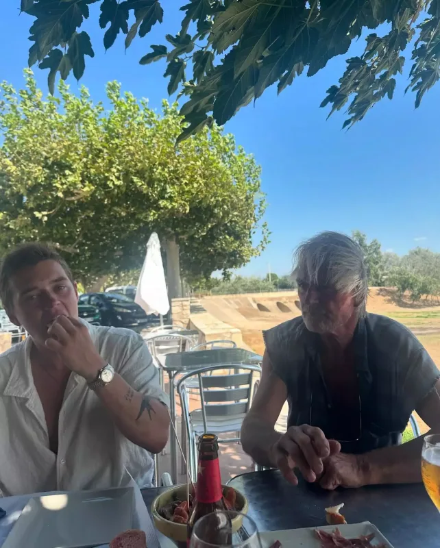 Azərbaycanlı reperdən niderlandlı sevgilisi ilə yeni fotolar