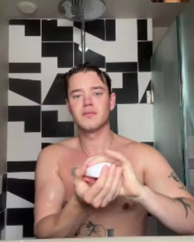 Azərbaycanlı reperdən niderlandlı sevgilisi ilə yeni fotolar