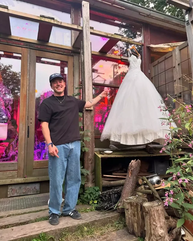 Azərbaycanlı reperdən niderlandlı sevgilisi ilə yeni fotolar