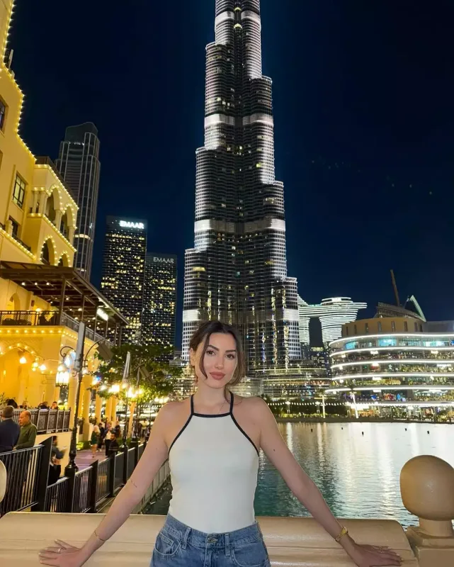 Safura Dubaydan şəkillər paylaşdı