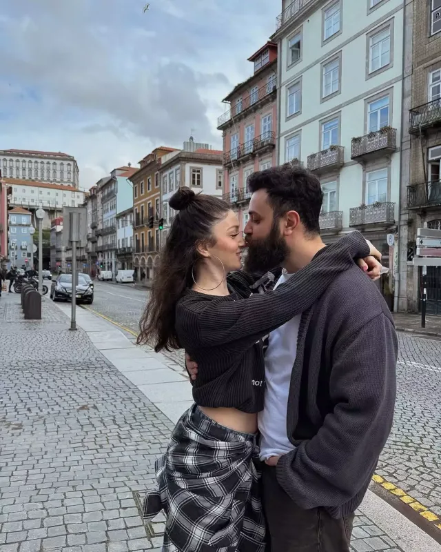 Günelin əri ilə istirahəti…