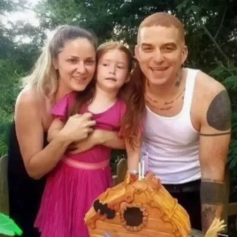 13 illik xanımından boşandı