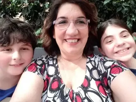 Aktrisanın oğlu təyyarədə zəhərləndi