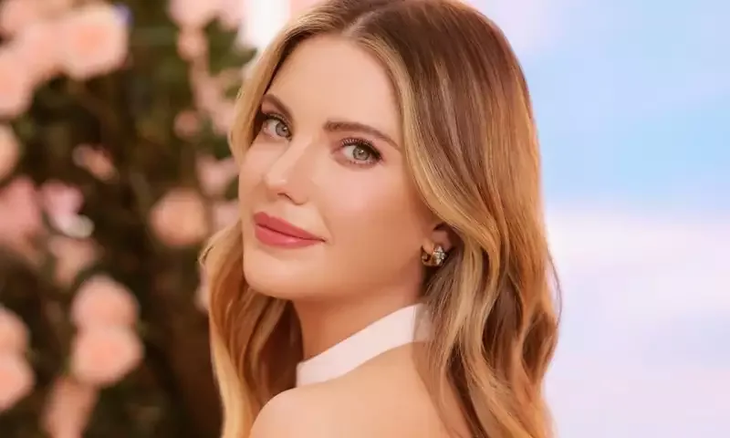 Serial üçün saçını qaraldacaqlar