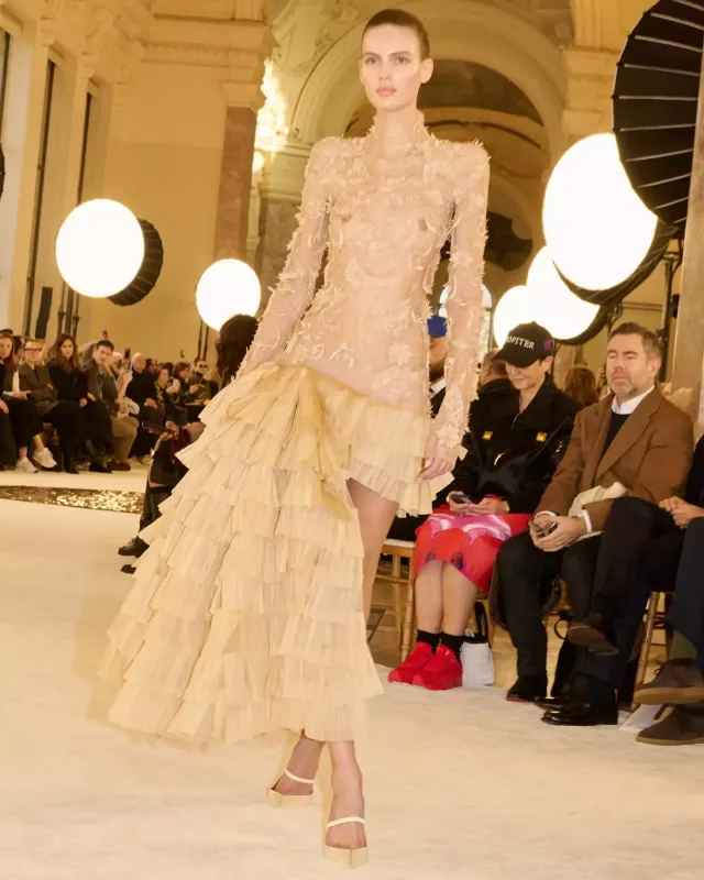 “Schiaparelli” yaz-yay kolleksiyası...