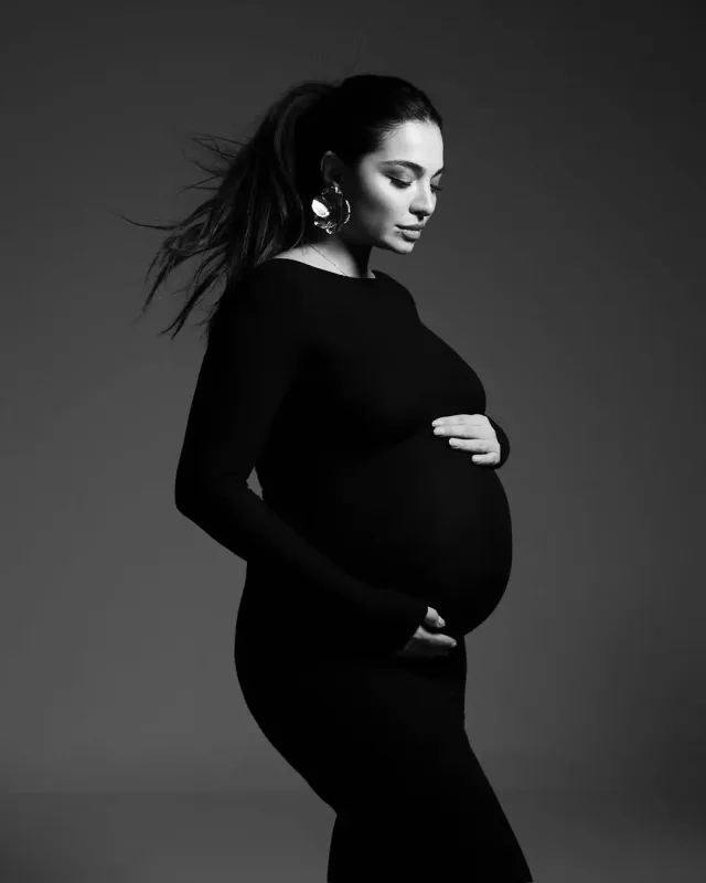 Melisadan əri ilə hamiləlik fotoları…