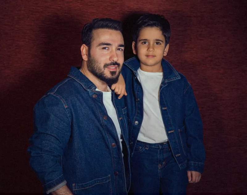 Pərviz oğluna mahnı bəstələdi