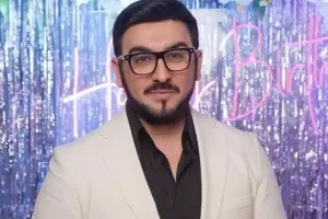 “O müğənni imkanlı kişilərin masasına yaxınlaşıb...” - Tolik