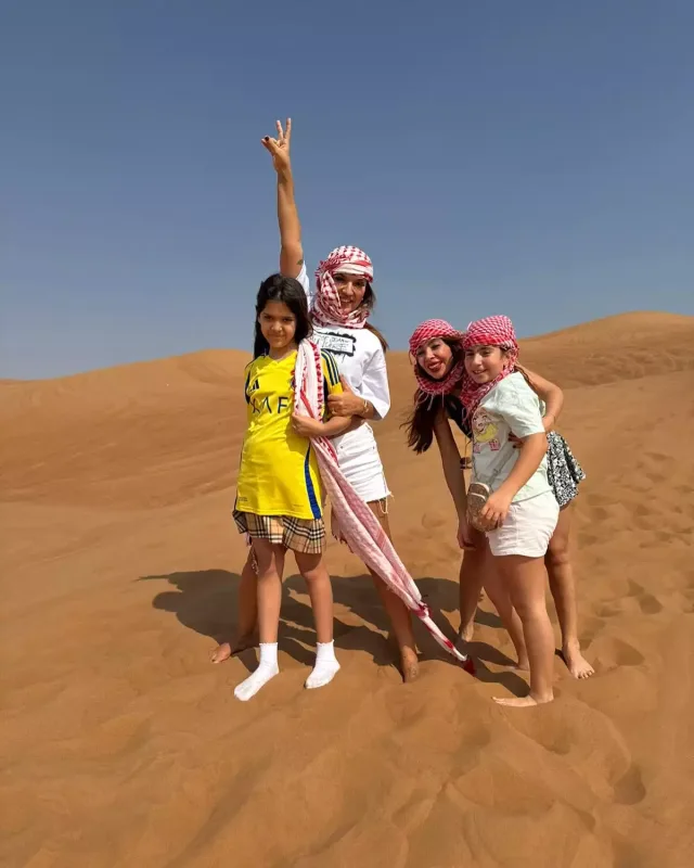 Demetin ailəsi ilə Dubay istirahəti