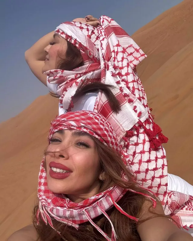 Demetin ailəsi ilə Dubay istirahəti