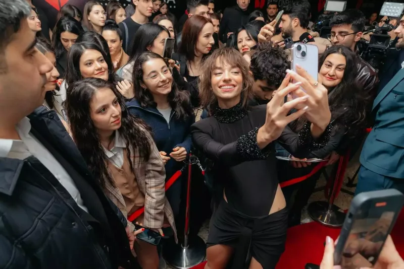 “Azərbaycandan heç bir məşhuru tanımırıq”