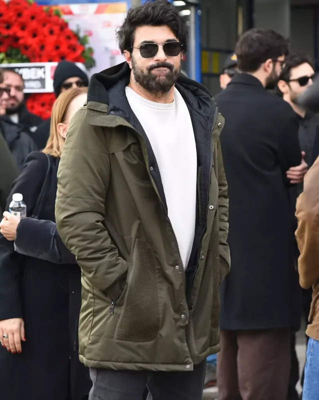 Arası kədərli günündə məşhur dostları tək qoymadı