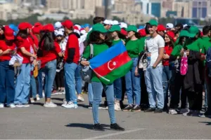 Azərbaycanda Gənclər Günüdür!