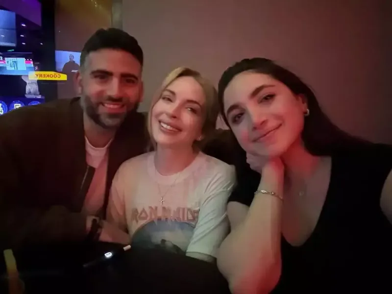 Lindsi Lohan ilk dəfə oğlunun şəkillərini yayımladı