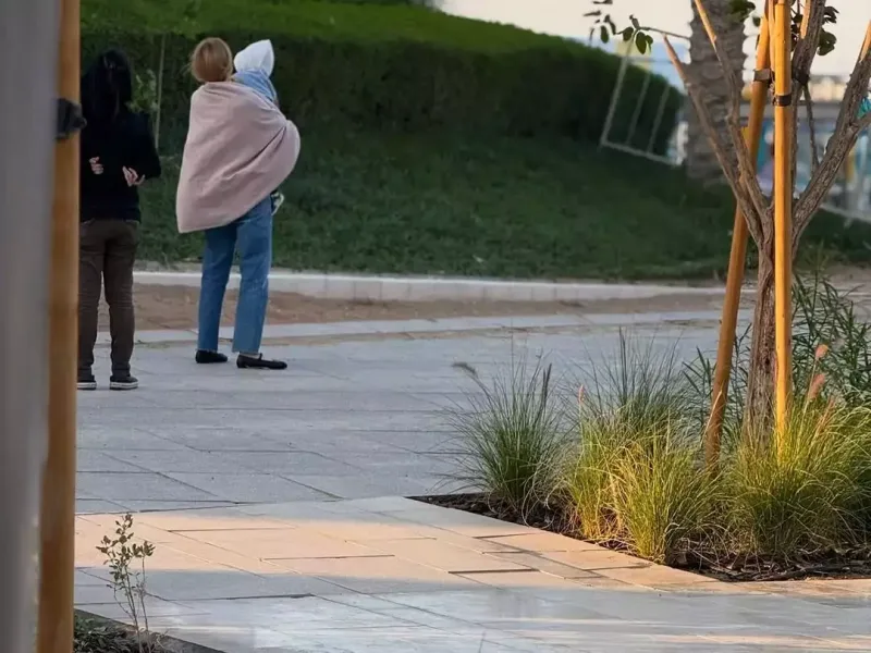 Lindsi Lohan ilk dəfə oğlunun şəkillərini yayımladı