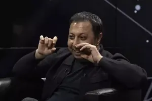 ““TikTok”da şəxsiyyətsizliyi reklam edirlər” - Elməddin