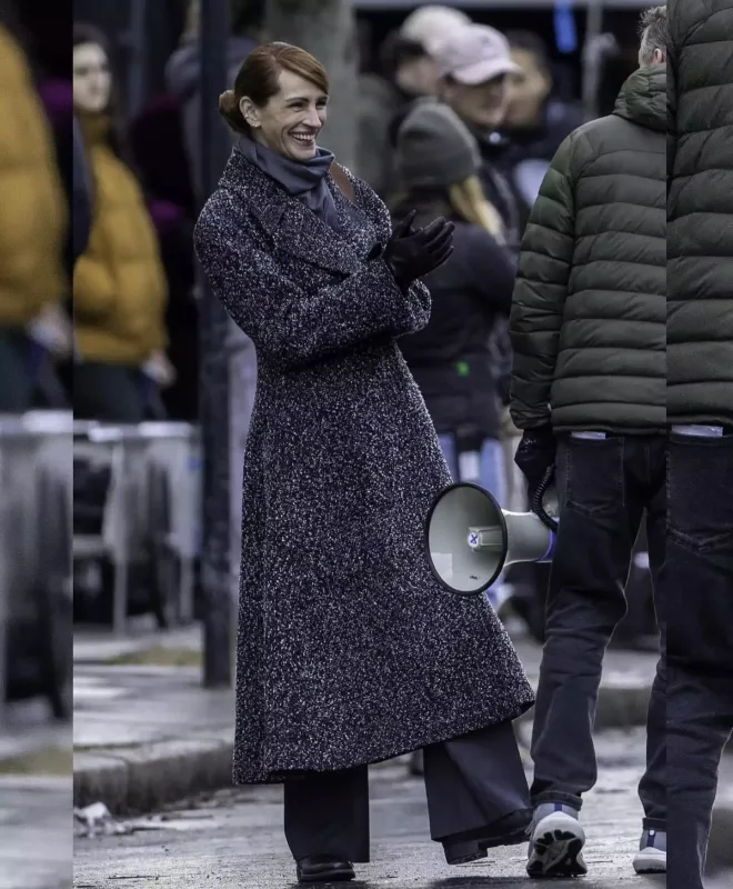 57 yaşlı Culiya Roberts film çəkilişində