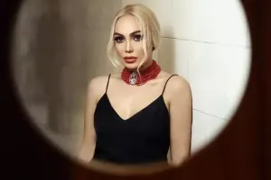 Nura Suri 19 yaşında...