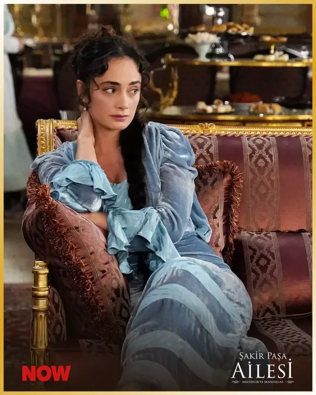 Real həyatdakı şəkilləri yayıldı