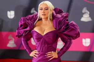 Arıqlayan Agileranın sinəsinə nə olub?