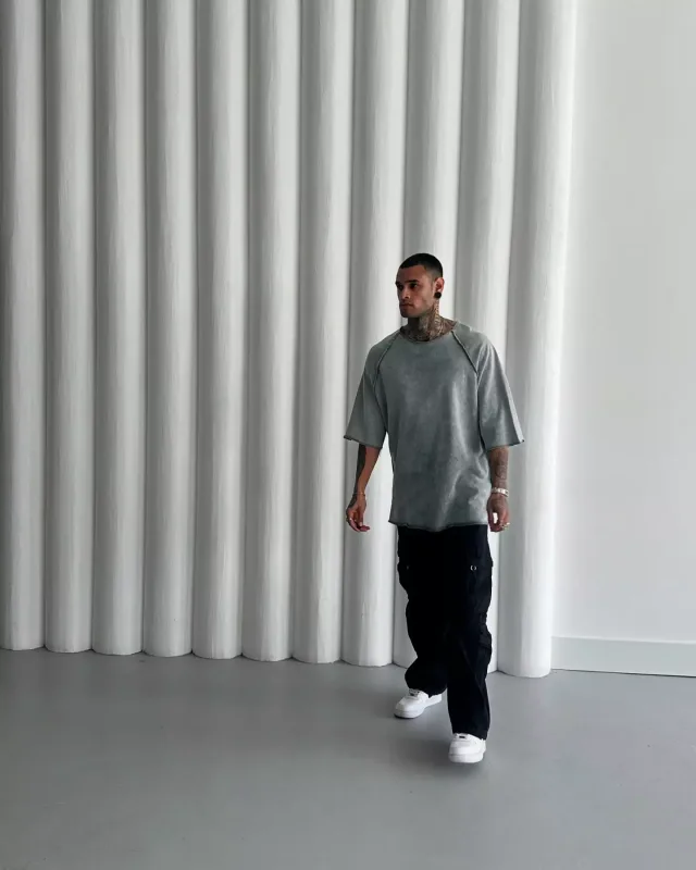 Cinsiyyət dəyişdirib qadın olan Arya onunla sevgilidir