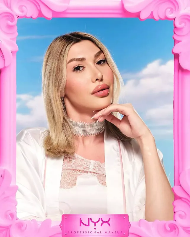 Cinsiyyət dəyişdirib qadın olan Arya onunla sevgilidir