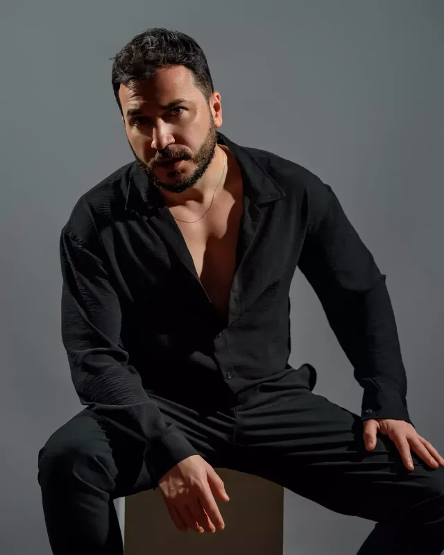 “Teymur Əmrah, ayıbdır”
