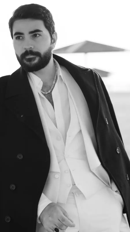 Elçin dəniz kənarında...