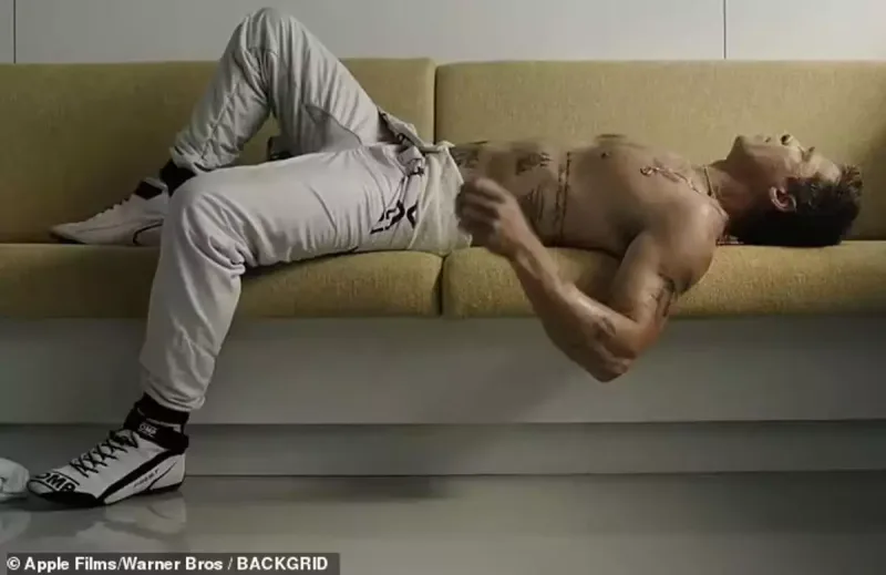 Bred Ancelina və uşaqlarına həsr etdiyi döymələrini göstərdi