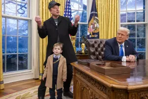 İlon Mask oğlu ilə Ağ Evdə